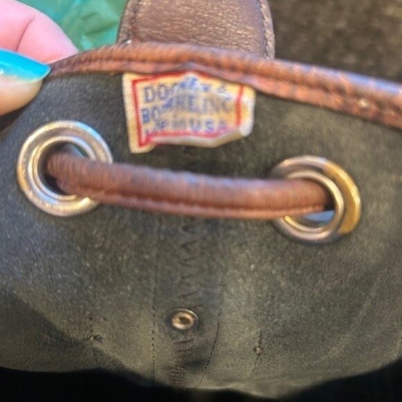 Vintage Dooney Bourke Leather Bucket Shoulder Bag Brown Pebbled Leather Red Tag - Picture 8 of 8